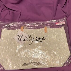 Thirty-One Cream Modern Tote with Subtle Pattern